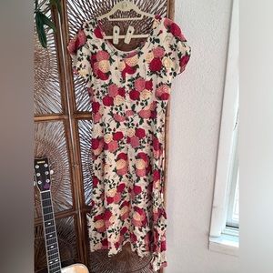 Beautiful floral dahlia dress vintage cottage core size 7/8